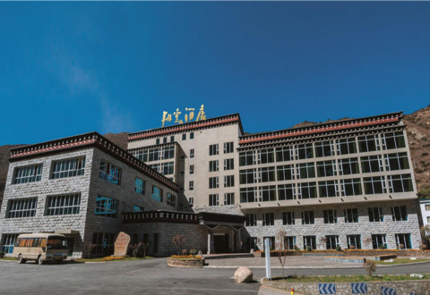 稻城日瓦翔云酒店